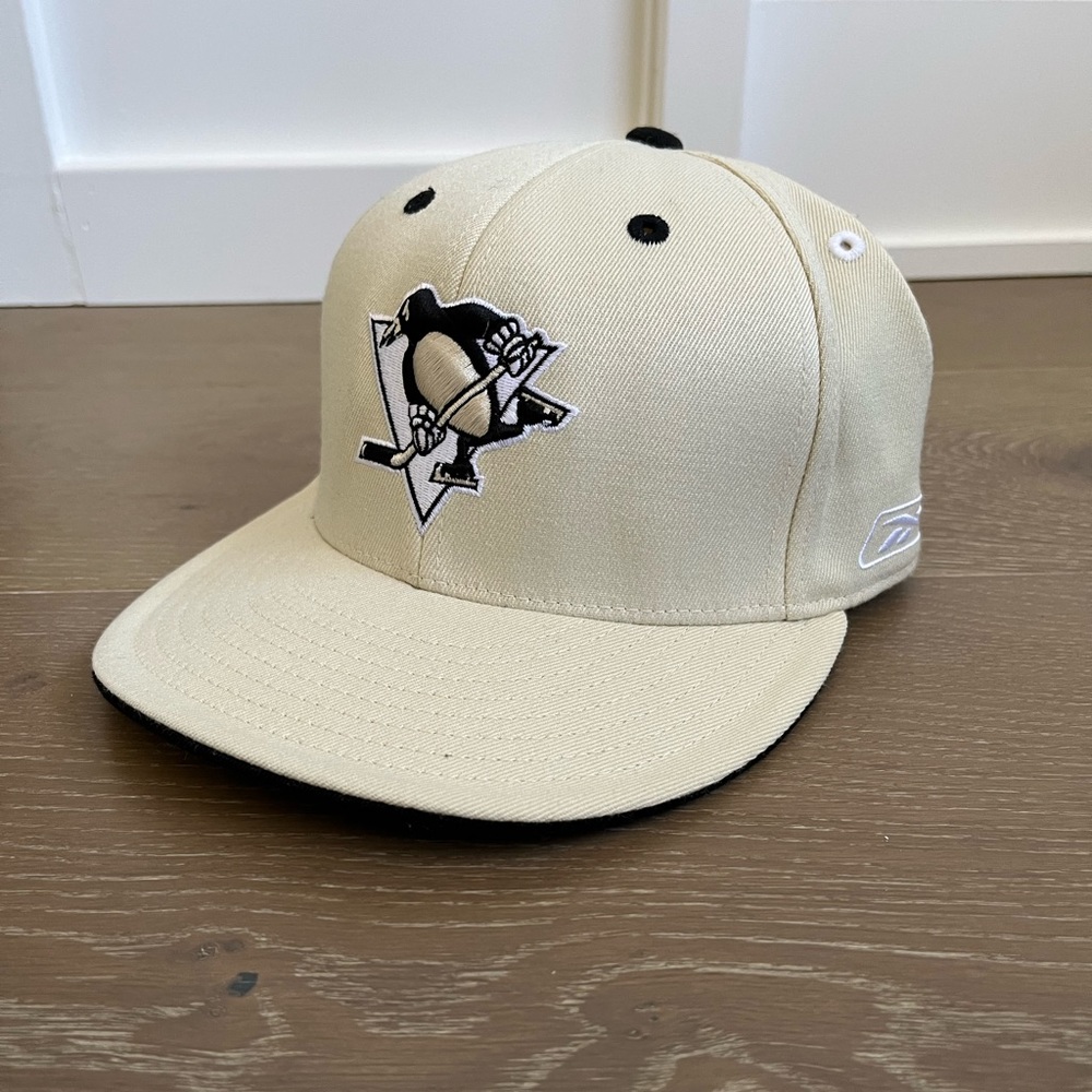 Pittsburgh Penguins Reebok Flexfit Hat